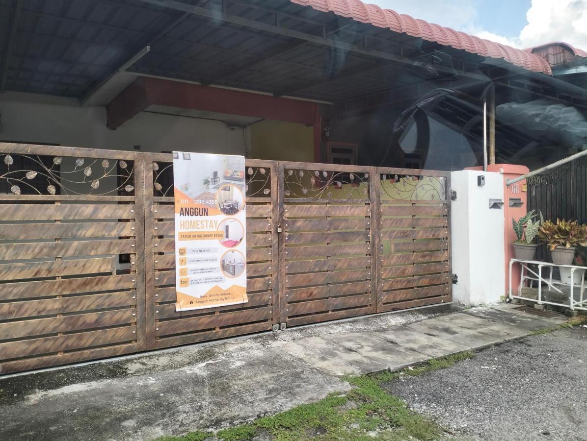 Anggun Homestay Seri Iskandar Exterior foto